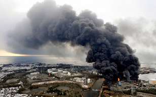 Oil refinery fire, epic smoke.